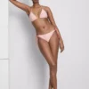 Gestreiftes Triangel-Bikini-Oberteil mit Seestern-Motiv Gestreiftes Triangel-Bikini-Oberteil mit Seestern-Motiv