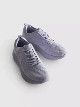 Gestrickte Schnürsneaker