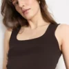 Gestricktes Tanktop mit quadratischem Ausschnitt