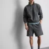 Gewaschene Shorts mit Gummizug Gewaschene Shorts mit Gummizug