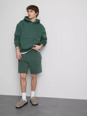 Gewaschene Shorts mit Gummizug