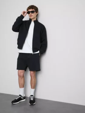 Gewaschene Shorts mit Gummizug