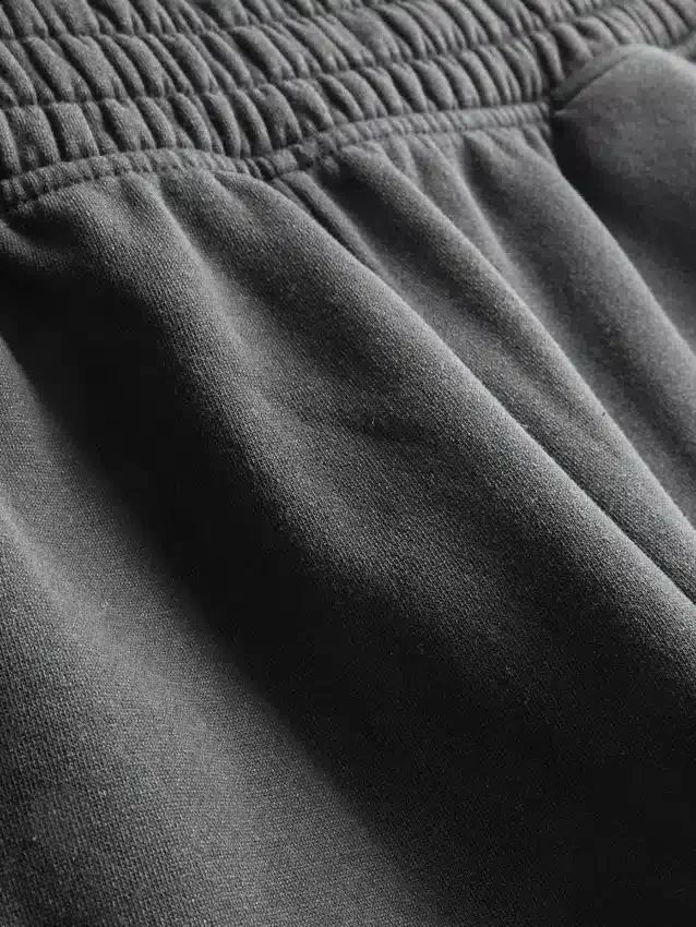Gewaschene Shorts mit Gummizug Gewaschene Shorts mit Gummizug