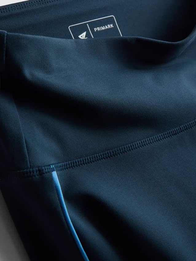 Glatte, stützende Active-Leggings mit Pipe-Detail Glatte, stützende Active-Leggings mit Pipe-Detail