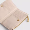 Handtasche mit Krokodil-Optik