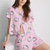 Hello Kitty-Schlafanzug im Boyfriend-Stil