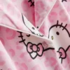 Hello Kitty-Schlafanzug im Boyfriend-Stil