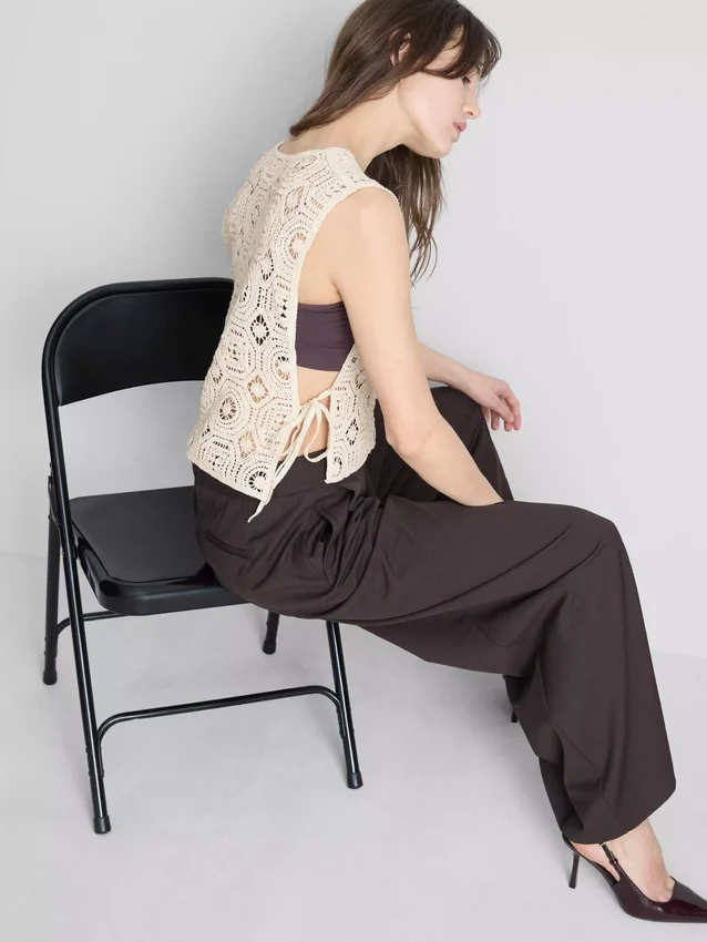Häkel-Tanktop mit seitlichen Bändern Häkel-Tanktop mit seitlichen Bändern