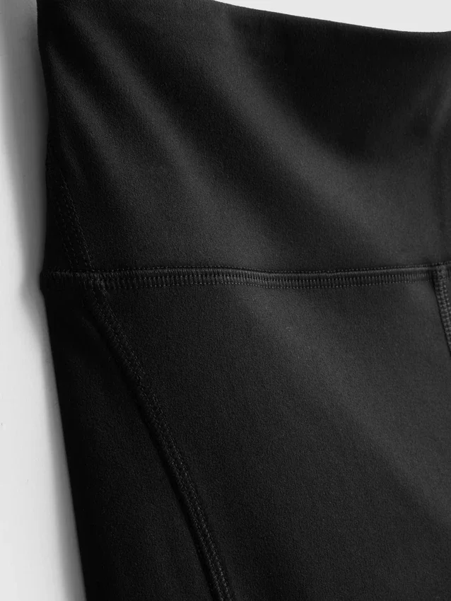 Hoch taillierte, glatte Active-Capri-Leggings mit Stützfunktion Hoch taillierte, glatte Active-Capri-Leggings mit Stützfunktion