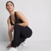 Hoch taillierte, glatte Active-Leggings mit Stützfunktion Hoch taillierte, glatte Active-Leggings mit Stützfunktion