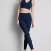Hoch taillierte, glatte Active-Leggings mit Stützfunktion Hoch taillierte, glatte Active-Leggings mit Stützfunktion