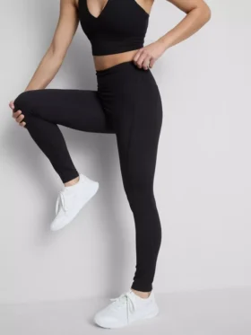 Hoch taillierte, glatte Active-Leggings mit Stützfunktion Hoch taillierte, glatte Active-Leggings mit Stützfunktion