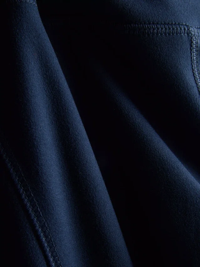 Hoch taillierte, glatte Active-Leggings mit Stützfunktion Hoch taillierte, glatte Active-Leggings mit Stützfunktion