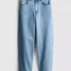 Hoch taillierte, konisch zulaufende Jeans aus Baumwoll-Denim Hoch taillierte, konisch zulaufende Jeans aus Baumwoll-Denim