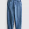 Hoch taillierte, konisch zulaufende Jeans aus Baumwoll-Denim Hoch taillierte, konisch zulaufende Jeans aus Baumwoll-Denim