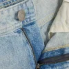 Hoch taillierte, locker sitzende Jeans Hoch taillierte, locker sitzende Jeans
