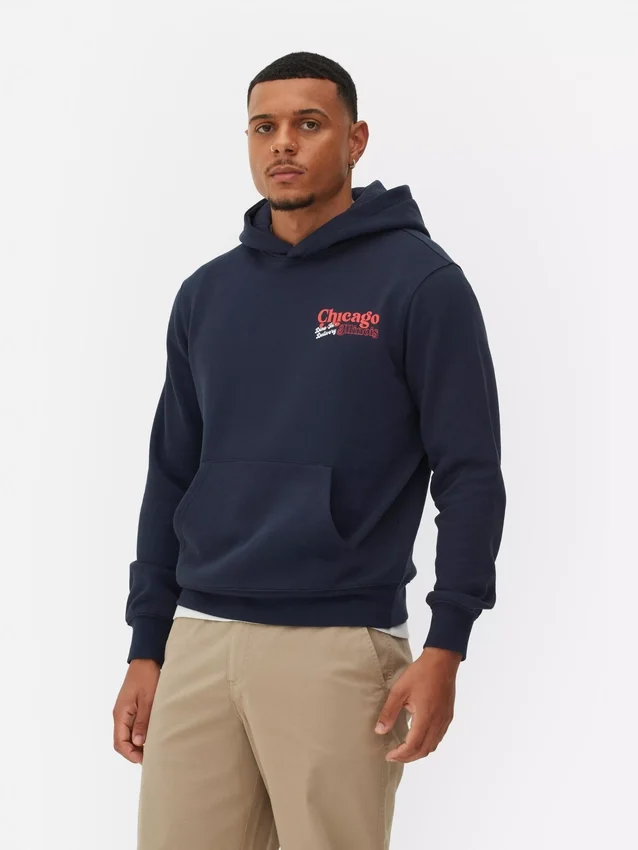 Hoodie mit „Chicago Deep Dish“-Motiv Hoodie mit „Chicago Deep Dish“-Motiv