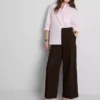 Hose mit weitem Bein, Falten und Gürteldetail Hose mit weitem Bein, Falten und Gürteldetail
