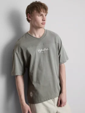 Ibiza T-Shirt mit V-Ausschnitt