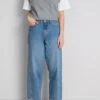 Jeans aus Baumwoll-Denim mit konisch zulaufendem, geradem Bein Jeans aus Baumwoll-Denim mit konisch zulaufendem, geradem Bein