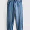 Jeans aus Baumwoll-Denim mit konisch zulaufendem, geradem Bein Jeans aus Baumwoll-Denim mit konisch zulaufendem, geradem Bein