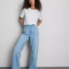 Jeans mit hoher Taille und geradem Bein Jeans mit hoher Taille und geradem Bein
