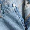Jeans mit hoher Taille und geradem Bein Jeans mit hoher Taille und geradem Bein
