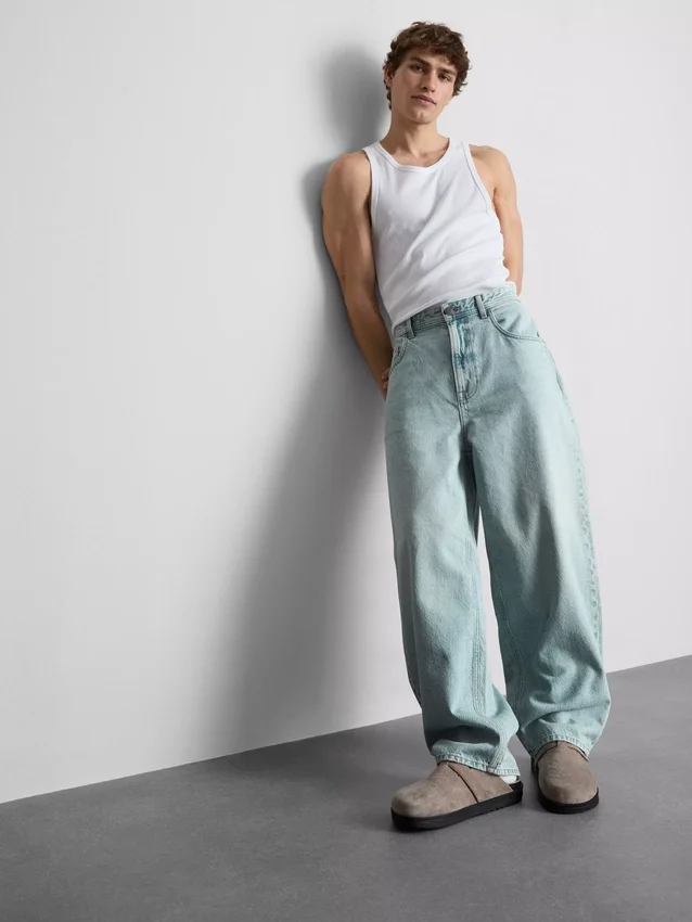 Jeans mit mittlerer Leibhöhe Jeans mit mittlerer Leibhöhe