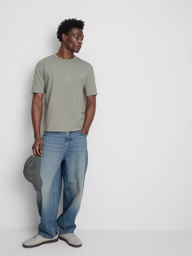 Jeans mit mittlerer Leibhöhe Jeans mit mittlerer Leibhöhe