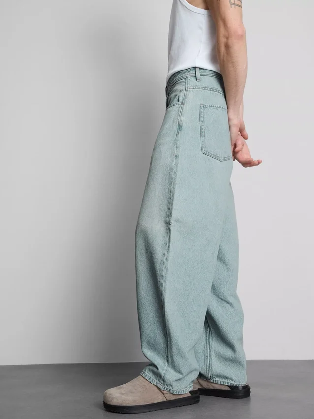 Jeans mit mittlerer Leibhöhe Jeans mit mittlerer Leibhöhe