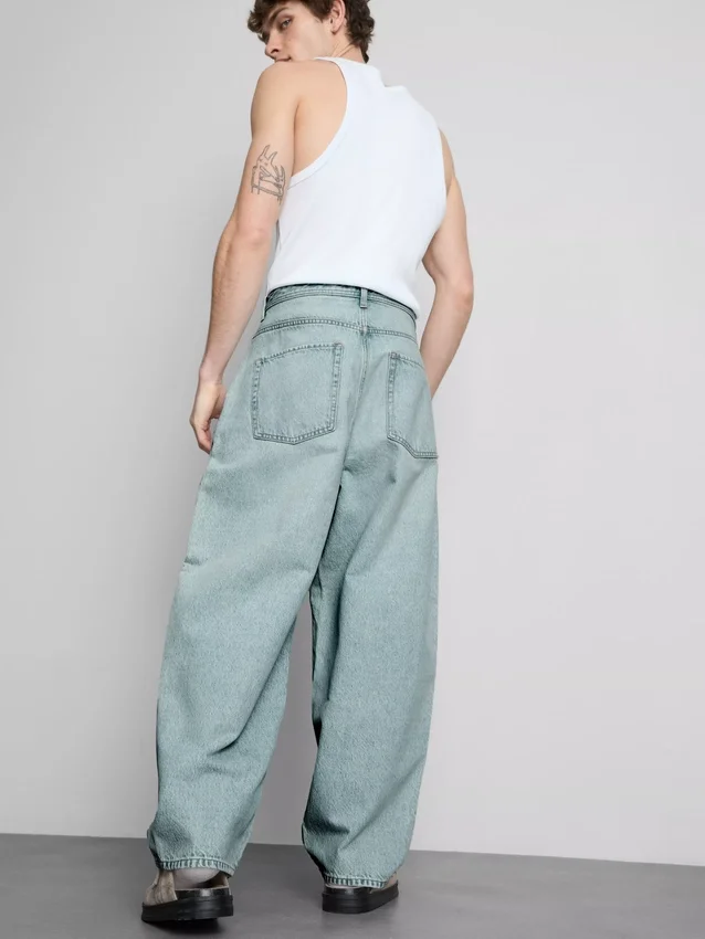 Jeans mit mittlerer Leibhöhe Jeans mit mittlerer Leibhöhe