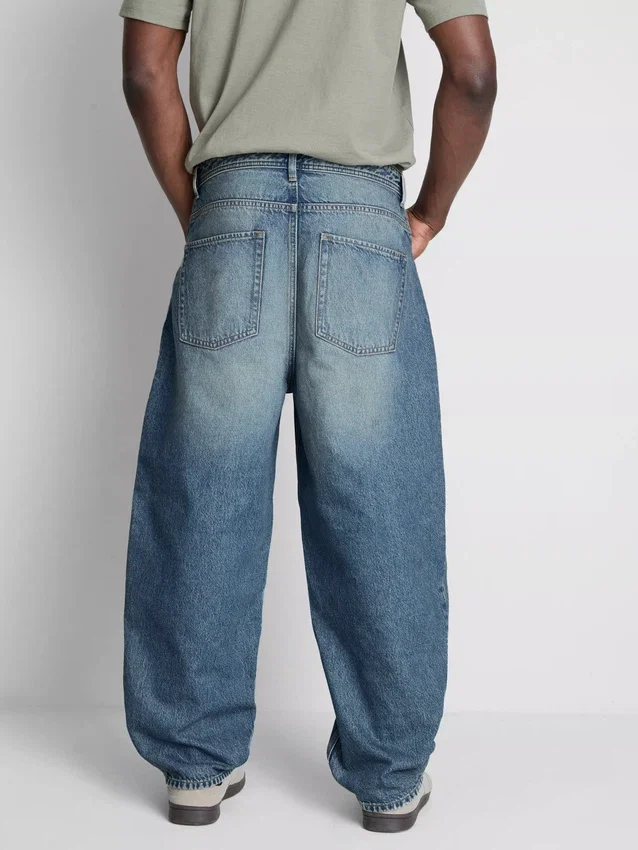Jeans mit mittlerer Leibhöhe Jeans mit mittlerer Leibhöhe