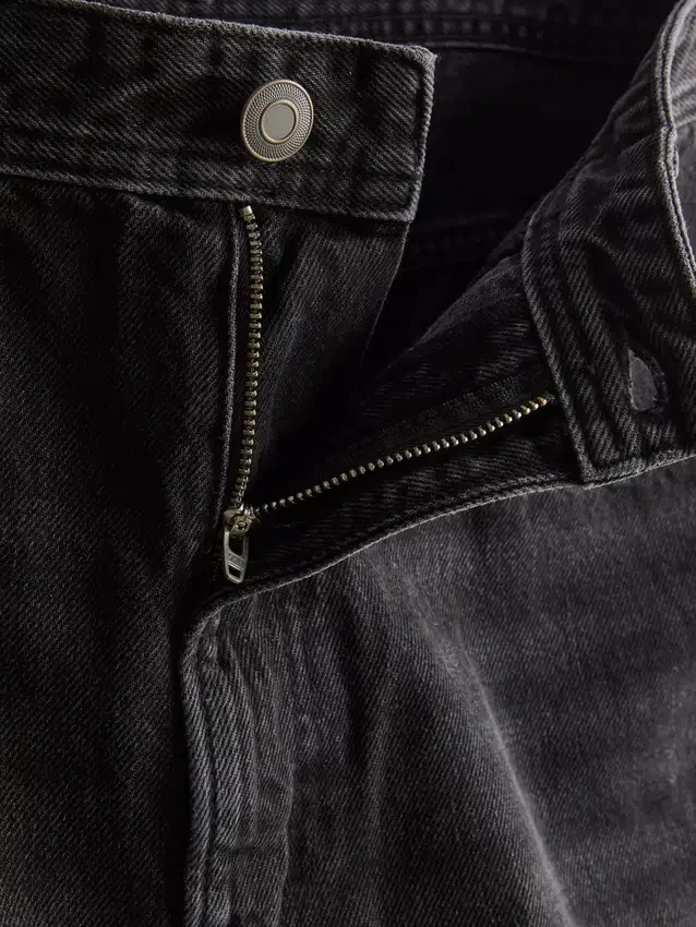 Jeans mit mittlerer Leibhöhe Jeans mit mittlerer Leibhöhe