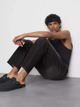 Jeans mit mittlerer Leibhöhe und geradem Bein
