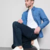 Jeans mit mittlerer Leibhöhe und geradem Bein Jeans mit mittlerer Leibhöhe und geradem Bein