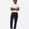 Jeans mit mittlerer Leibhöhe und geradem Bein Jeans mit mittlerer Leibhöhe und geradem Bein