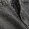 Jeans mit mittlerer Leibhöhe und geradem Bein Jeans mit mittlerer Leibhöhe und geradem Bein
