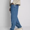 Jeans mit mittlerer Leibhöhe und lockerer Passform Jeans mit mittlerer Leibhöhe und lockerer Passform