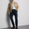 Jeans mit mittlerer Leibhöhe und schmaler Passform Jeans mit mittlerer Leibhöhe und schmaler Passform