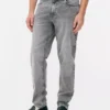 Jeans mit mittlerer Leibhöhe und schmaler Passform