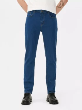 Jeans mit mittlerer Leibhöhe und schmaler Passform Jeans mit mittlerer Leibhöhe und schmaler Passform