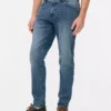 Jeans mit mittlerer Leibhöhe und schmaler Passform Jeans mit mittlerer Leibhöhe und schmaler Passform