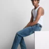 Jeans mit mittlerer Leibhöhe und schmaler Passform Jeans mit mittlerer Leibhöhe und schmaler Passform