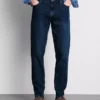 Jeans mit mittlerer Leibhöhe und schmaler Passform Jeans mit mittlerer Leibhöhe und schmaler Passform