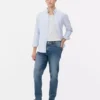 Jeans mit mittlerer Leibhöhe und schmaler Passform Jeans mit mittlerer Leibhöhe und schmaler Passform