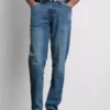 Jeans mit mittlerer Leibhöhe und schmaler Passform Jeans mit mittlerer Leibhöhe und schmaler Passform