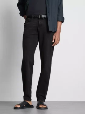 Jeans mit mittlerer Leibhöhe und schmaler Passform