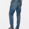 Jeans mit mittlerer Leibhöhe und schmaler Passform Jeans mit mittlerer Leibhöhe und schmaler Passform