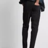 Jeans mit mittlerer Leibhöhe und schmaler Passform Jeans mit mittlerer Leibhöhe und schmaler Passform