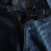 Jeans mit mittlerer Leibhöhe und schmaler Passform Jeans mit mittlerer Leibhöhe und schmaler Passform